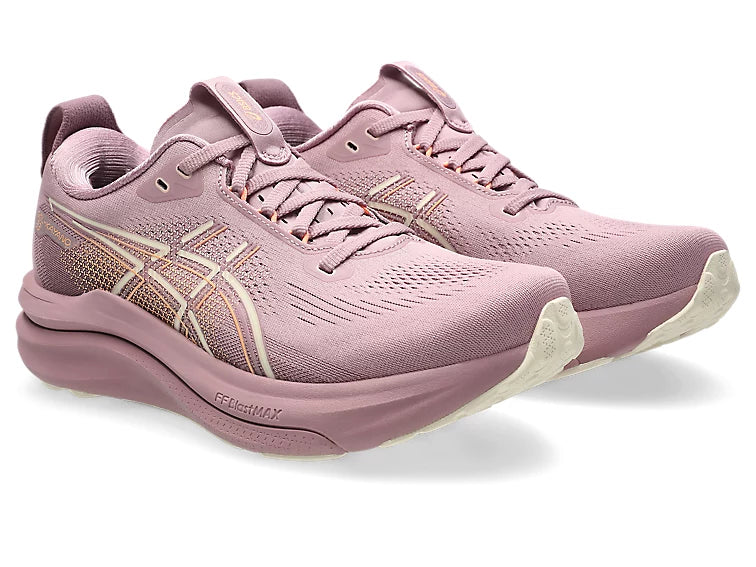GEL-KAYANO 33